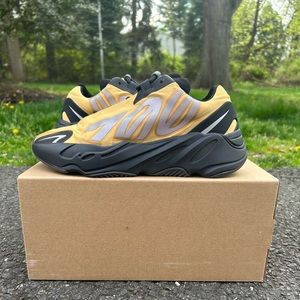 Yeezy Boost 700 MNVN in Honey Flux
